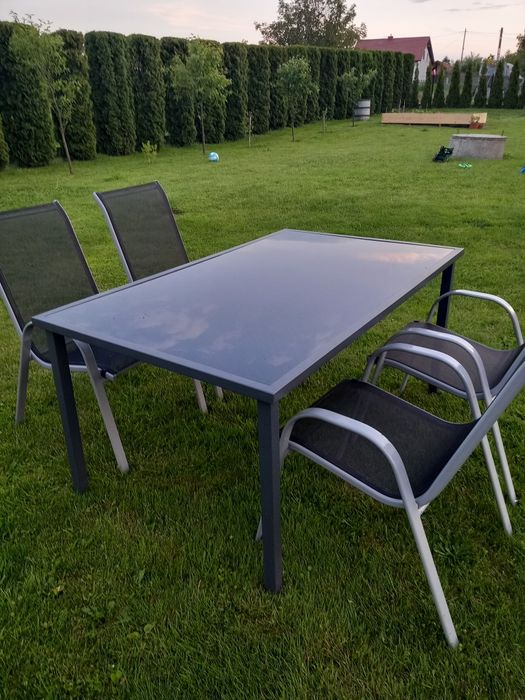 Stó na taras +4 krzesła