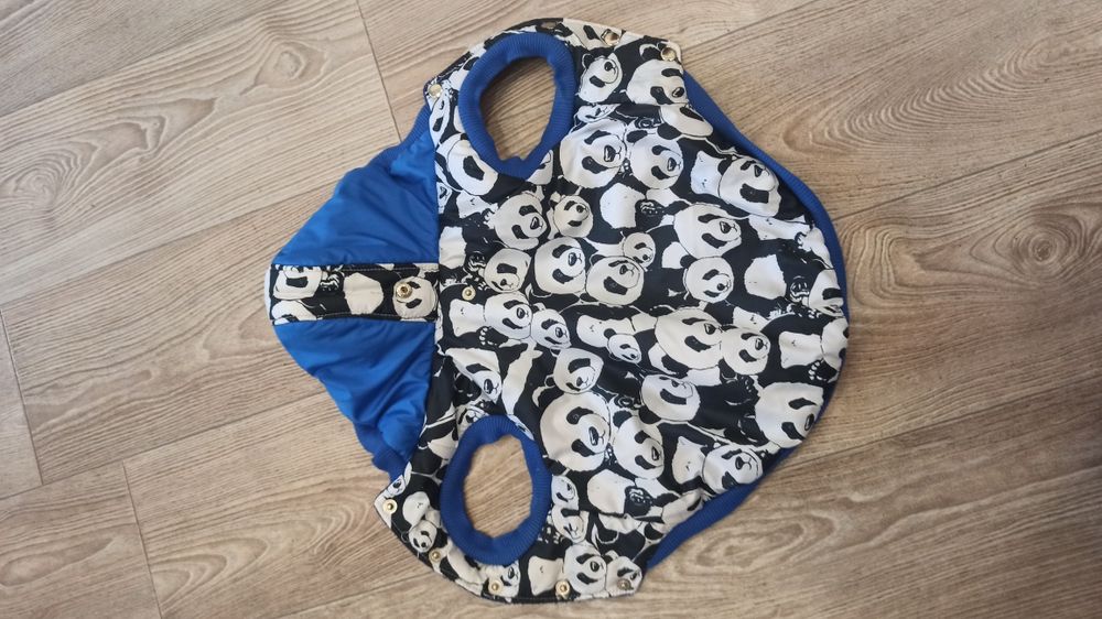 Тепла жилеточка на собаку