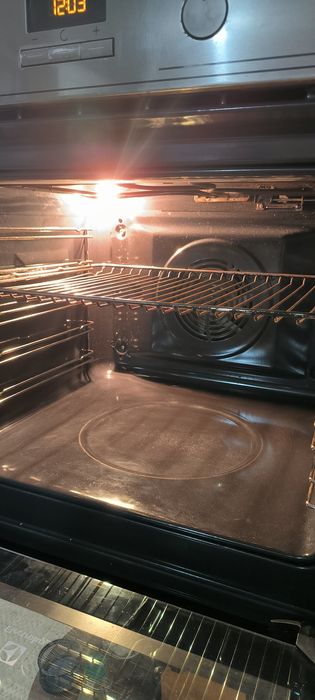 Духовка Electrolux