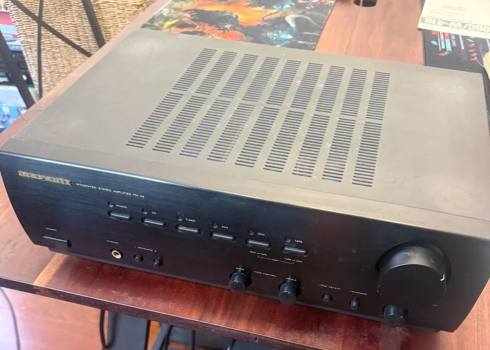 Amplificador Marantz PM 43