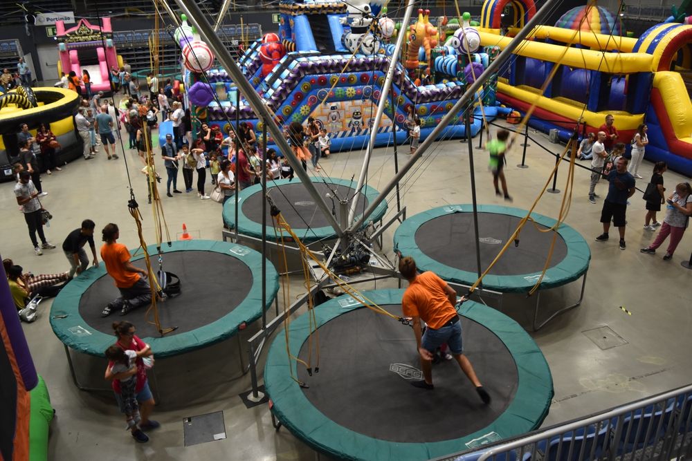 Airbungee 4 Camas Elásticas 9,0x9,0x7,00