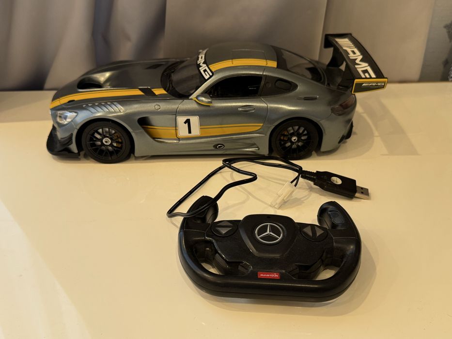 Машинка Mercedes-AMG GT3 на радіокеруванні