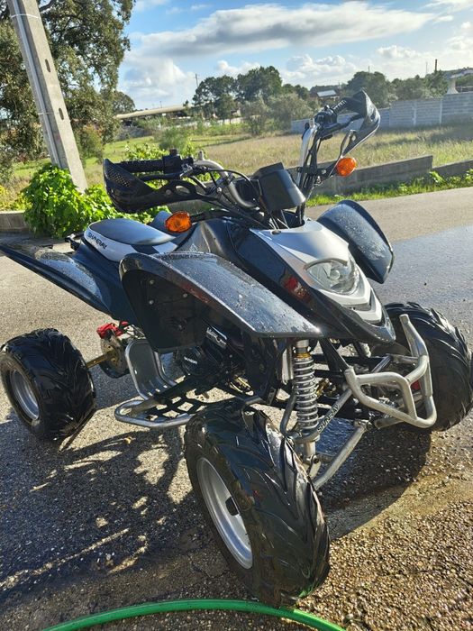 Moto 4 250cc como nova