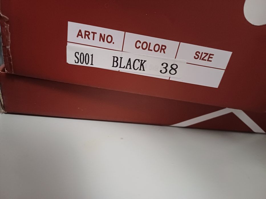 Sapatos de senhora novos nunca usasos ortopédicos n.38 .,10e