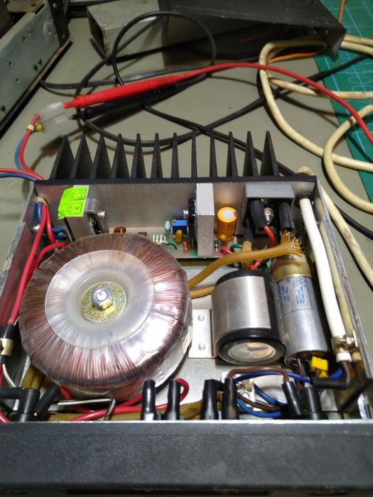 Zasilacz Radmor radiostacja