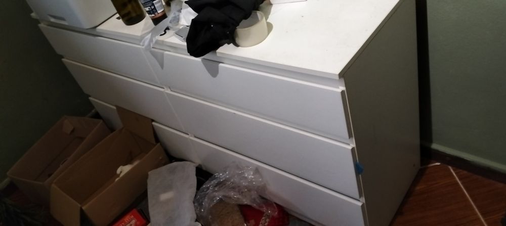 Cómoda de quarto lacada