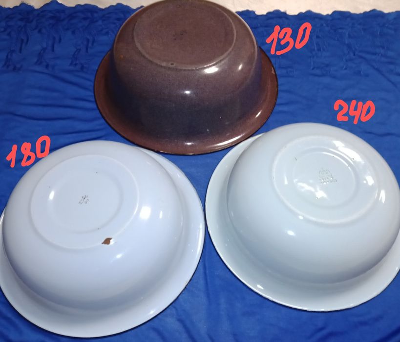 Посуд часів СРСР.Каструлі,тази,лотки,миски.