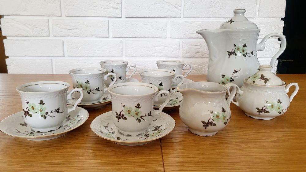 Serwis do kawy i herbaty, porcelana z lat 70-tych, KAROLINA