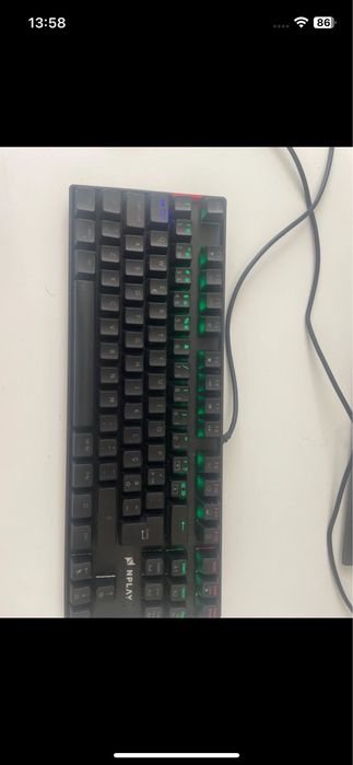 Teclado mecanico com teclas luminosas ( c/ personalizacão )