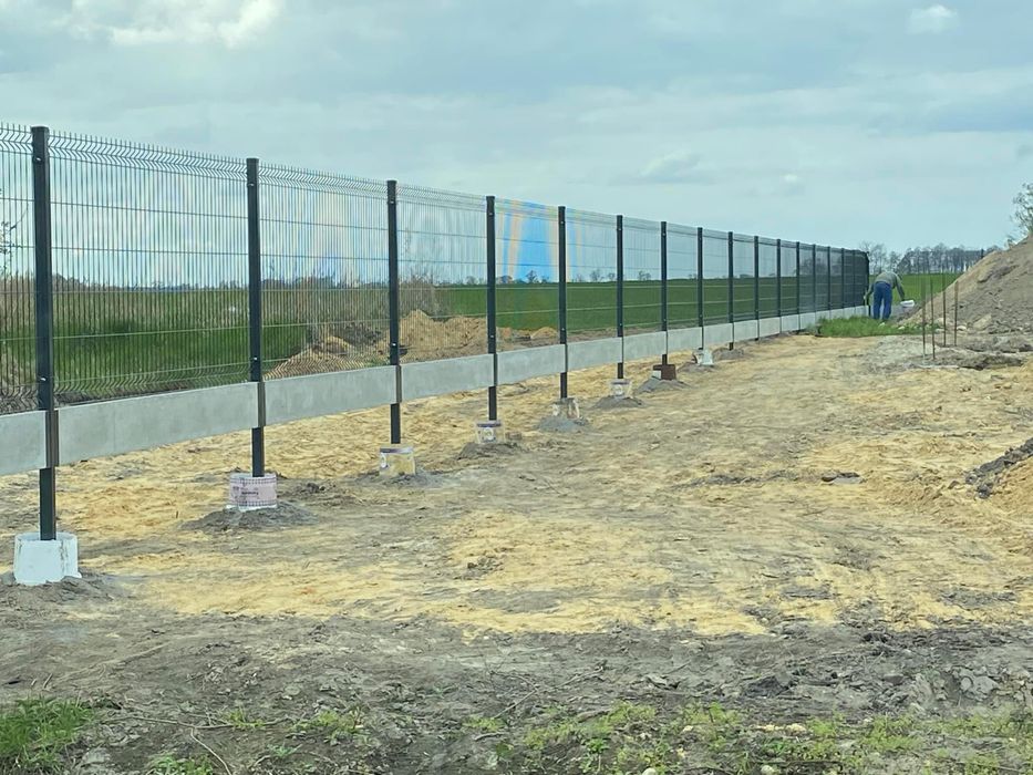 Ogrodzenia panelowe 3D, ogrodzenia montaz, material