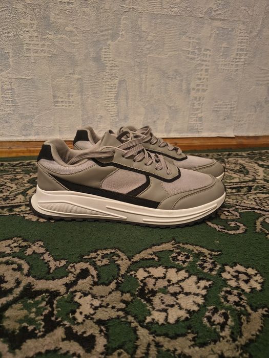 Кросівки чоловічі 47р.