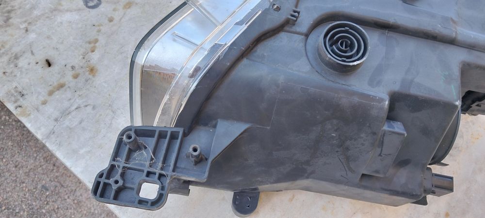 Faról esquerdo citroen Élysées