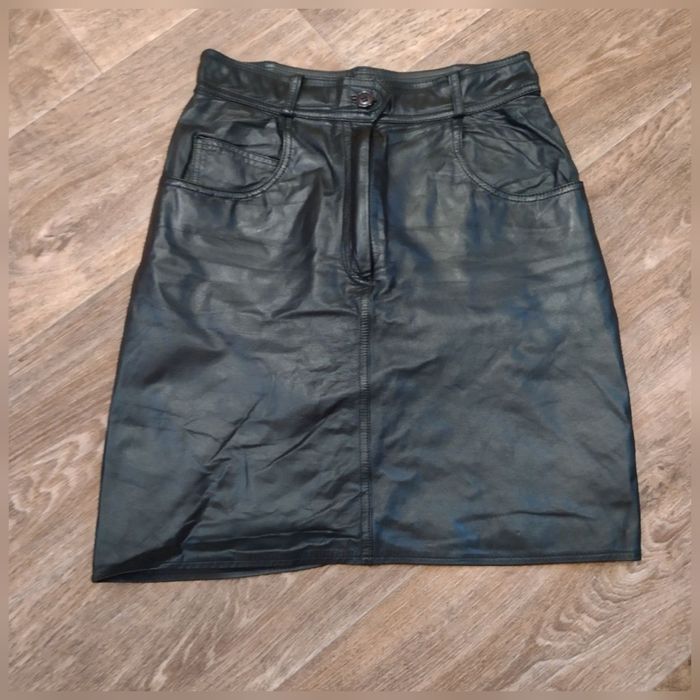 Продам женская юбка ЭКО кожа.