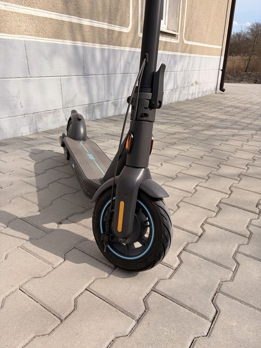 Електросамокат Ninebot G30D