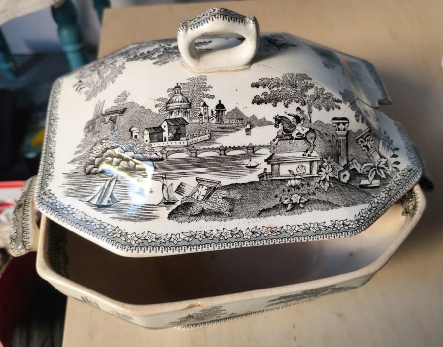 Terrina Real Fábrica de Sacavém