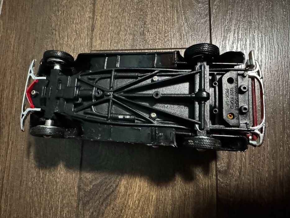 Машинка моделька 18 см