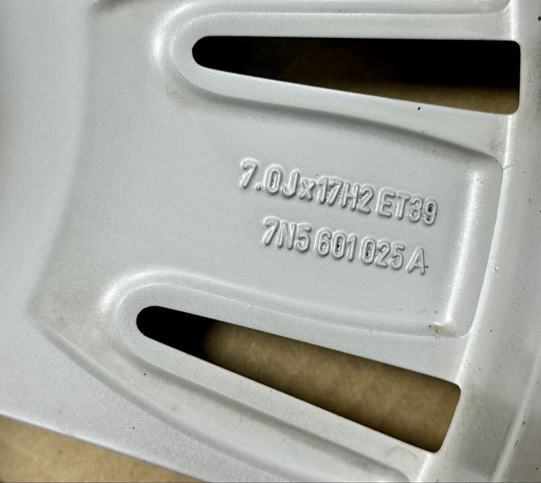 Felgi 17" SEAT Alhambra Altea Leon Exeo 5x112 Et39 Oryginał Wzmacniane