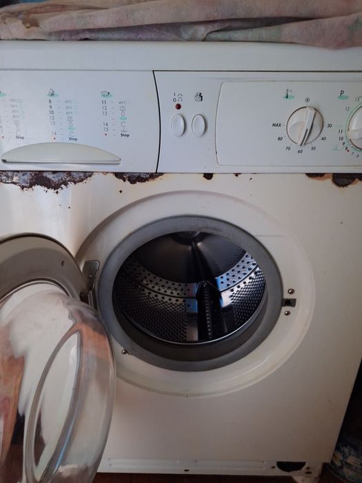 Стиральная машина Indesit б/у