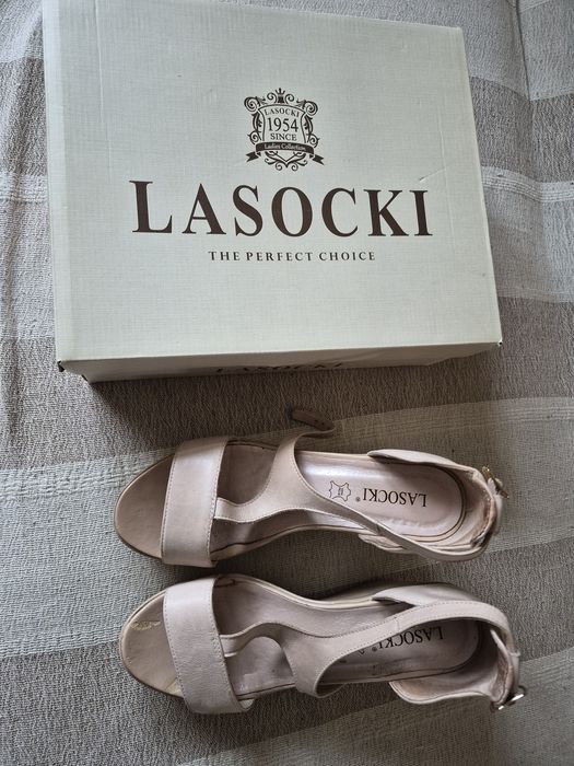 Skórzane Sandały Damskie Lasocki r. 38