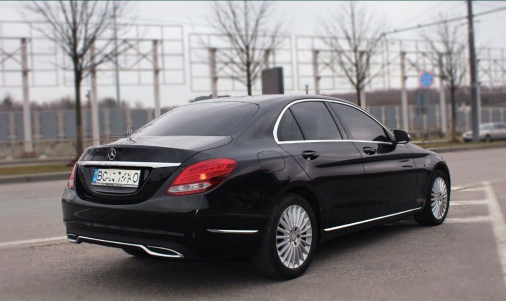 Продам С клас w205 2015 D