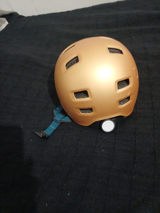 2 Capacetes bicicleta