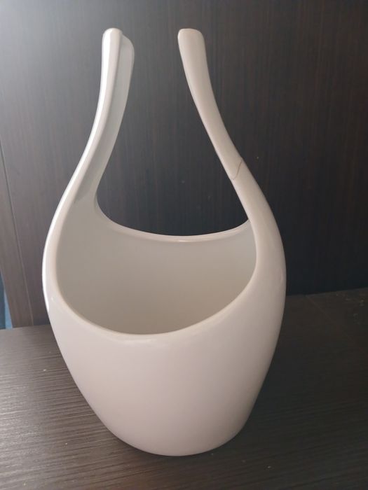 Кашпо из керамики для орхидей, есть дефект