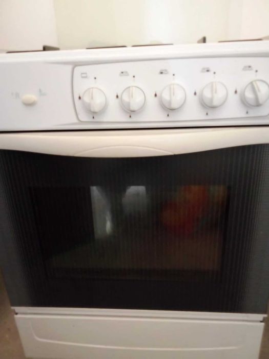 Fogão INDESIT a gás (garrafa)