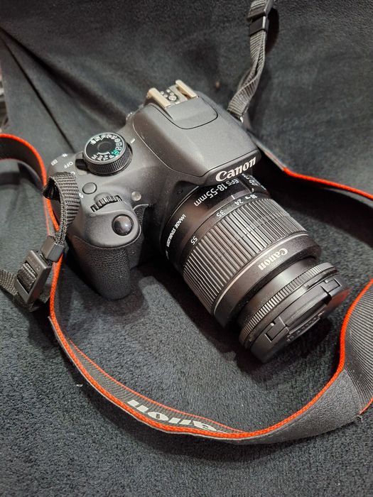 Aparat fotograficzny lustrzanka Canon EOS 1200D + 18-55mm + 75-300MM