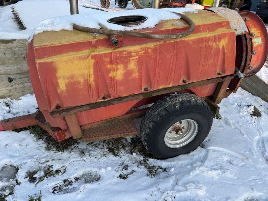 Оприскувач під реставрацію