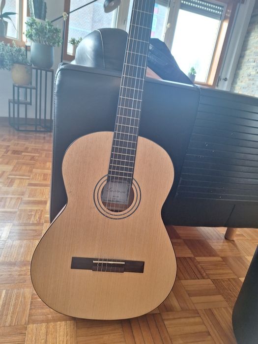 Guitarra clássica Lusitana