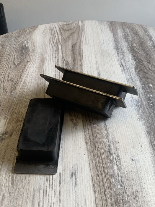 Подушки металеві під кузов самоскида 60*120*30