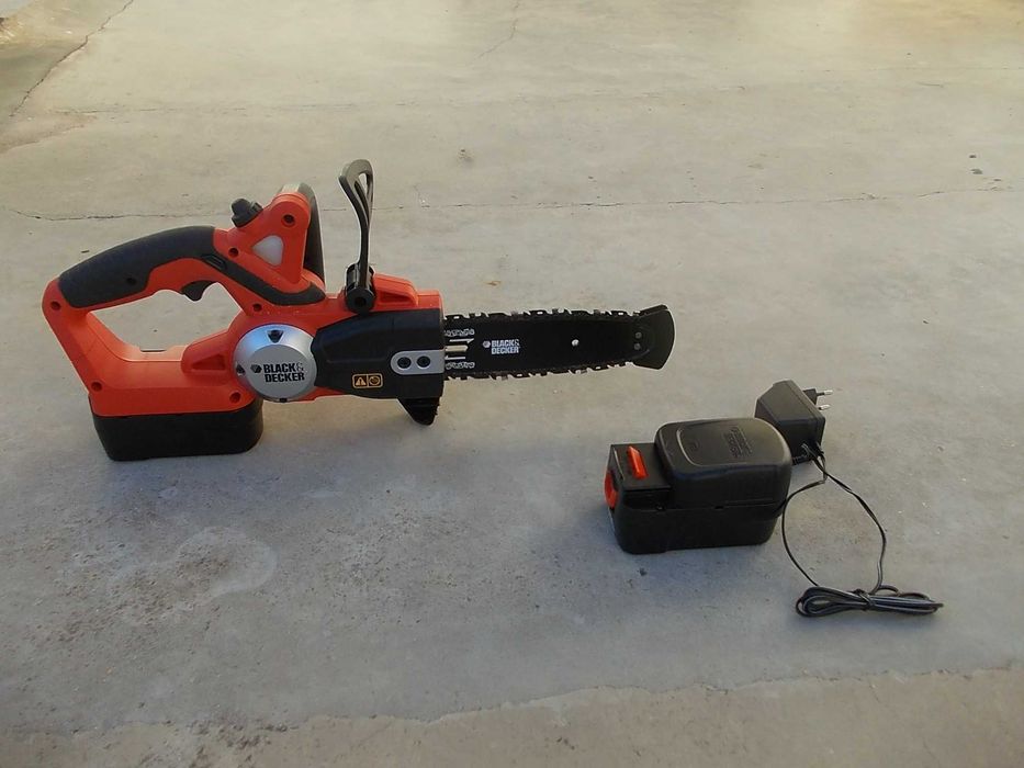 MOTO Serra Poda BATERIA Black Decker