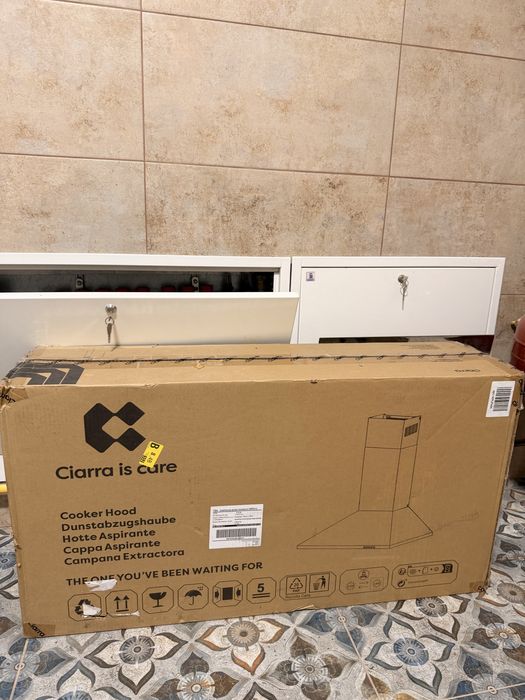 Витяжка Ciarra чорна нова