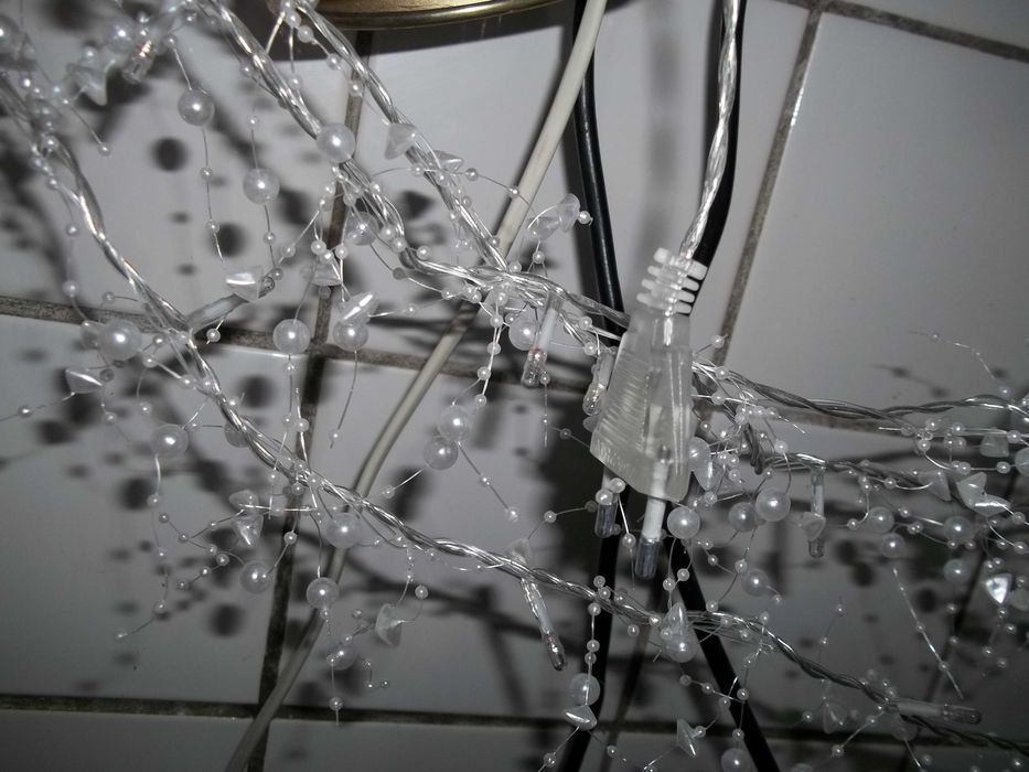 гирлянда новогодняя на окно  3 метровая, и на елку