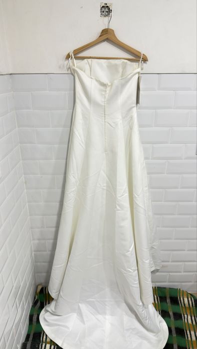Vestido de noiva novo com casaco