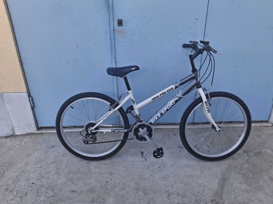 Bicicleta roda 24  pouco uso para pessoas até 1,50 de altura