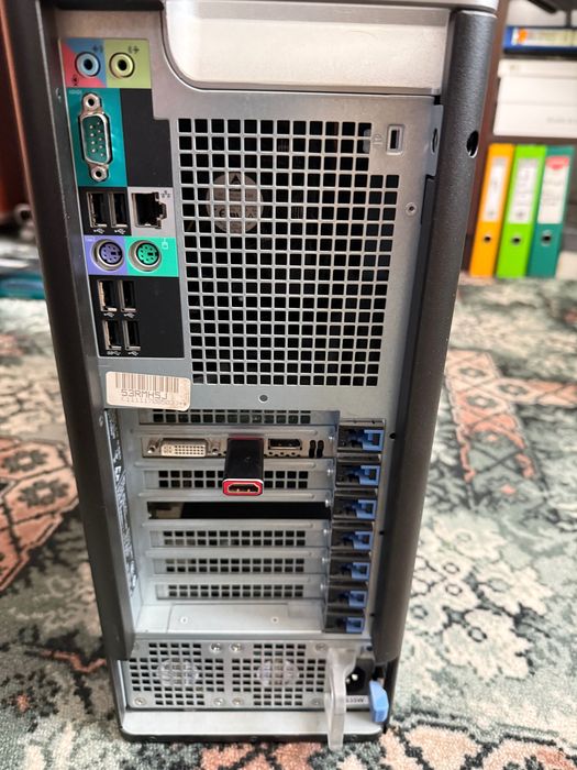 Dell Precision T3600 + klawiatura Logitech bluetooth z touchpadem