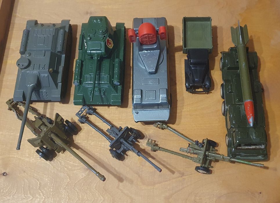 Масштабная военная техника