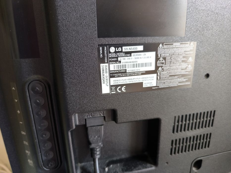 TV 32” (LG 32LN5400)
