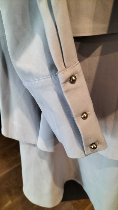 Szara sukienka falbany 40