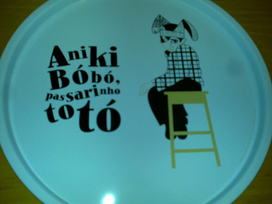 aniki bóbó, passarinho totó (bandeja) do filme de manoel de oliveira
