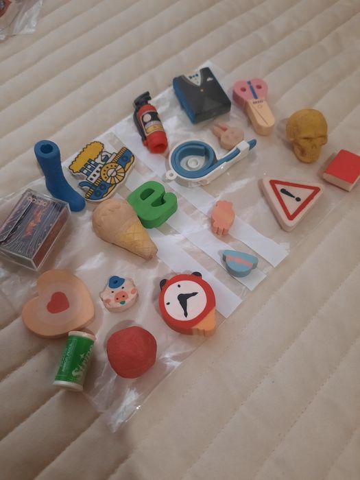 Colecção de 20 borrachas de safar novas