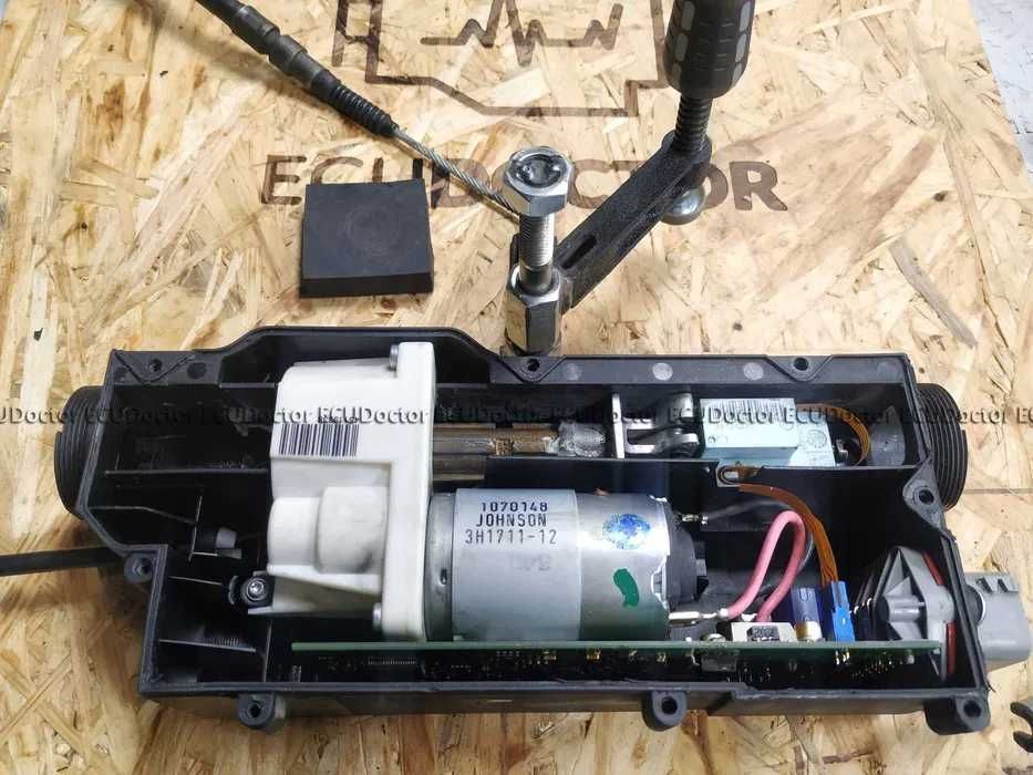 Механізм ручного гальма ремонт BMW X5 X6 F15 F16 E70 E71 F85 F86