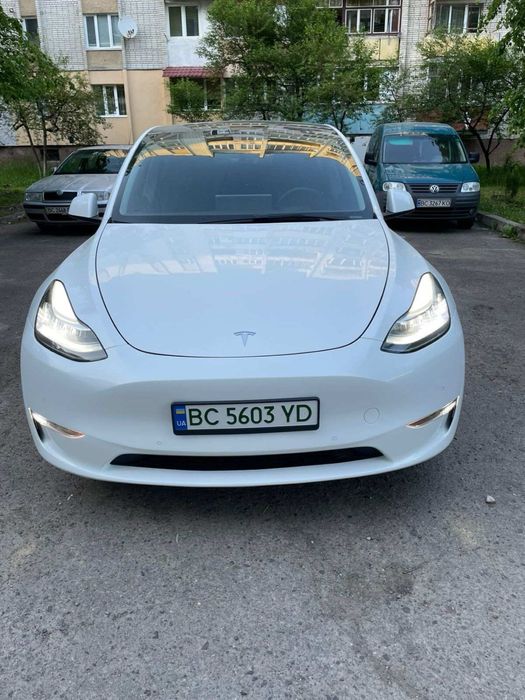 Tesla model Y 2022 Long Range 500 km