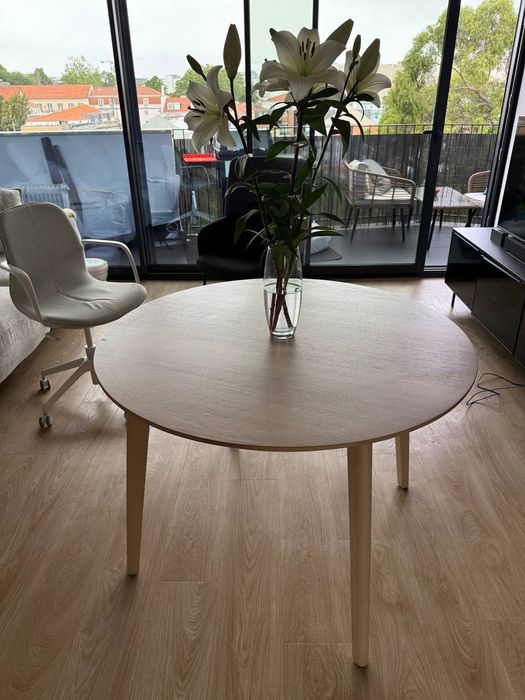 Mesa IKEA LISABO (Ø105 cm) — Como nova — 90€