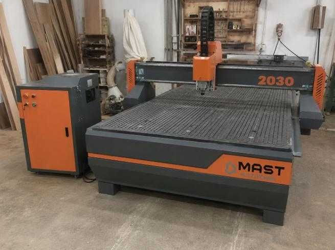 Фрезерний верстат по дереву з ЧПУ MAST HOLZTECHNIK 2030Pro