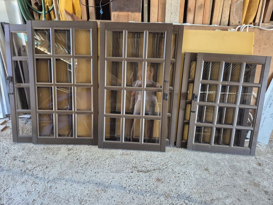 3 Janelas de alumínio + persianas