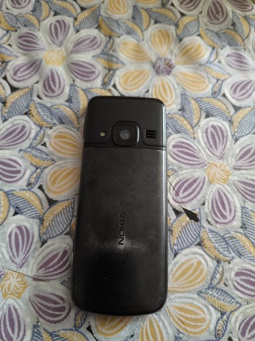 Продам Nokia 6700