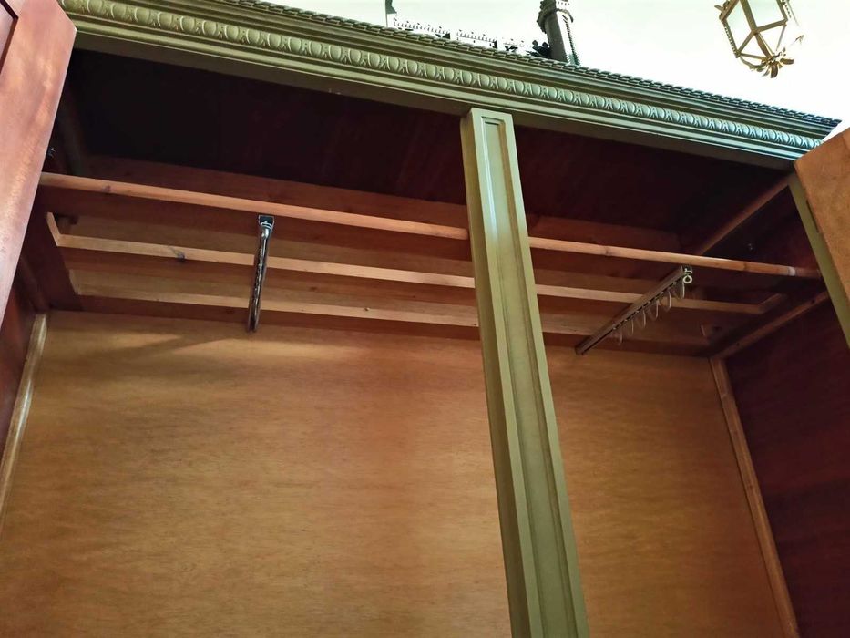 Roupeiro 2 Portas Mogno