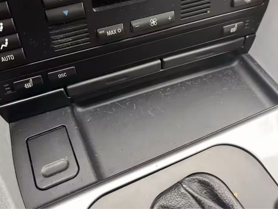 Подстаканники в штатное место для BMW 5 серии Е39